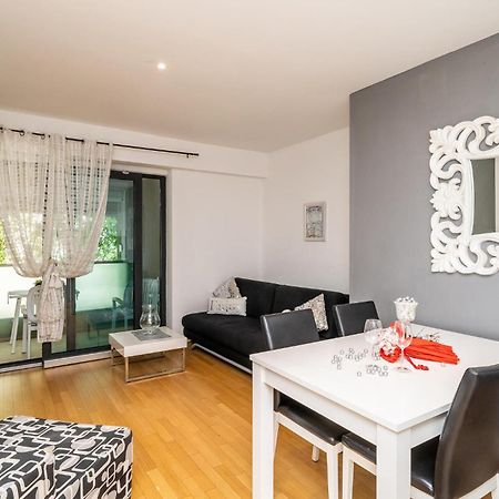 1 Bedroom Amazing Apartment In ドゥブロブニク エクステリア 写真