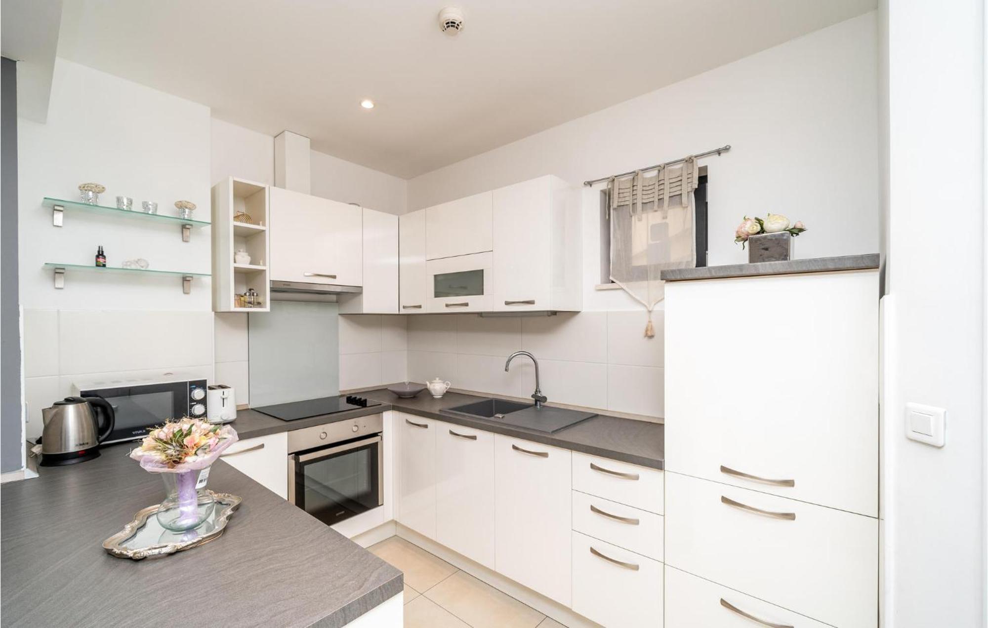 1 Bedroom Amazing Apartment In ドゥブロブニク エクステリア 写真